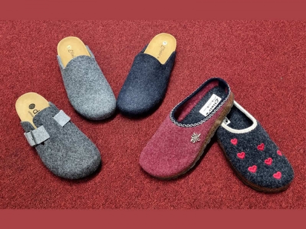 Pantofole in lana cotta